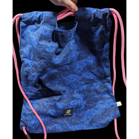 Albino & Preto x Jahan Full Blue Camo Cinch Backpack main image 5